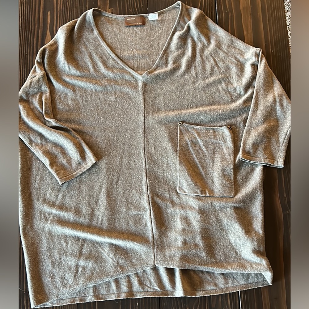 Light mocha top
